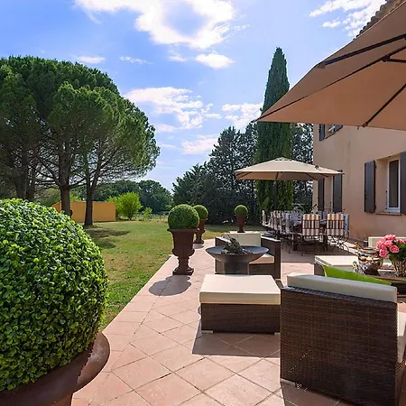 Du Domaine De La Tour Villa