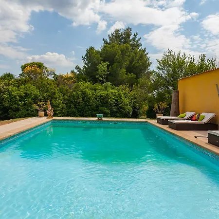 Du Domaine De La Tour Aix-en-Provence