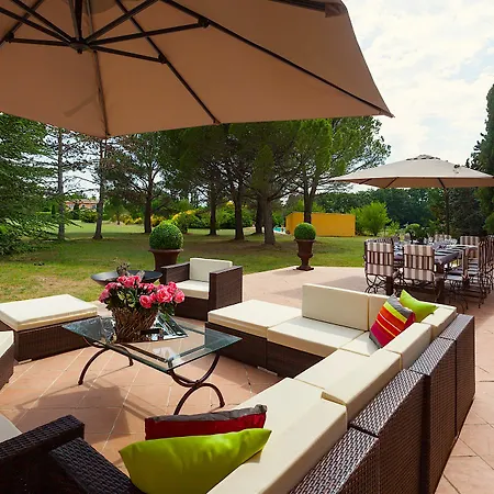 Du Domaine De La Tour Villa